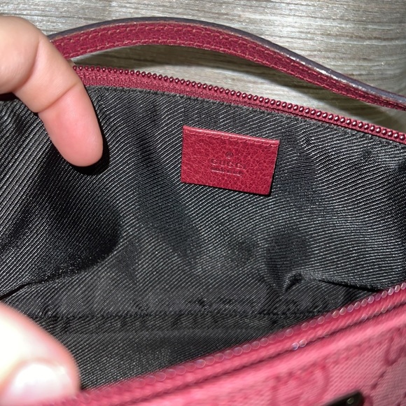 Raspberry Red Vintage Gucci Pochette - Picture 3 of 4